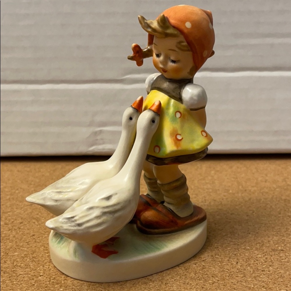 Goose girl Hummel